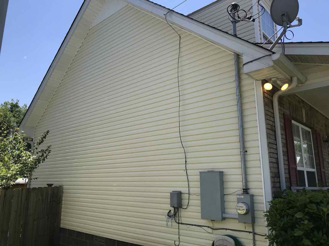 Same vinyl siding clean after soft wash
